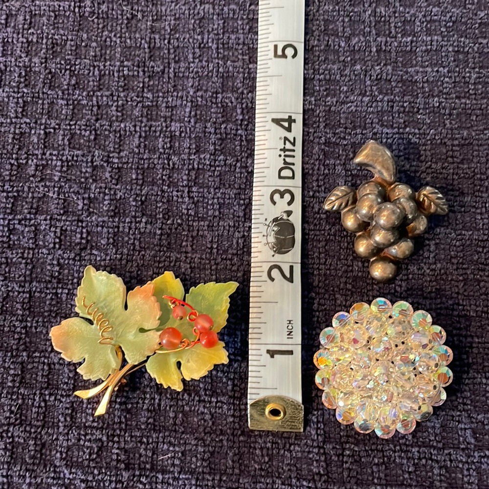 Vintage brooch pins